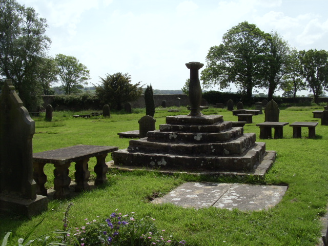 Ribchester church has an ancient graveyard, and this plinth inspired a chapter of a book I've been working on. It's a sundial, possibly dating back to the 17th century.